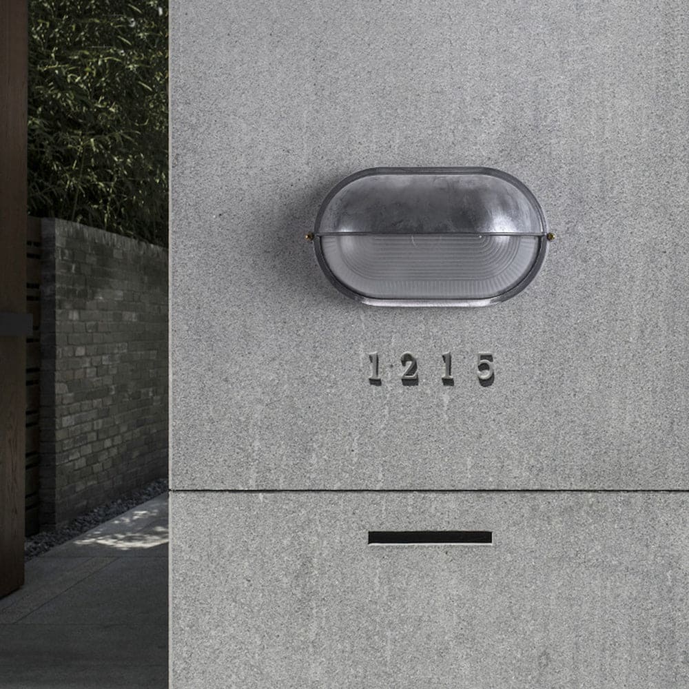 Modern Round or Ellipse Outdoor Wall Lamp – Gold and Silver Waterproof Light