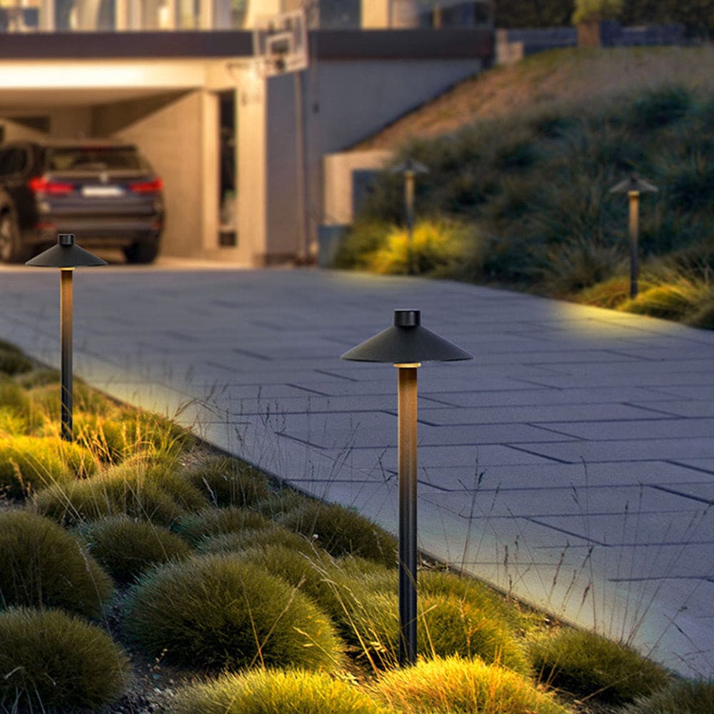 Outdoor Black Metal Pathway Light – Modern