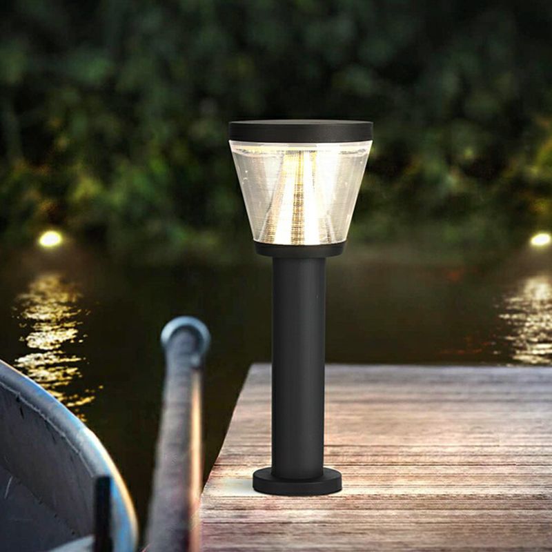 Outdoor Bollard Light – Minimalist & Solar