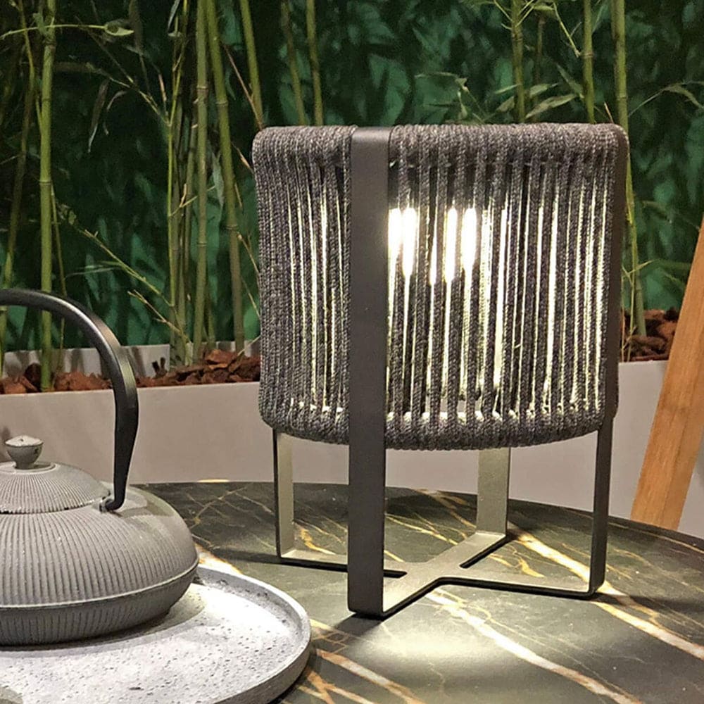 Outdoor Lantern Light – Minimalist Black