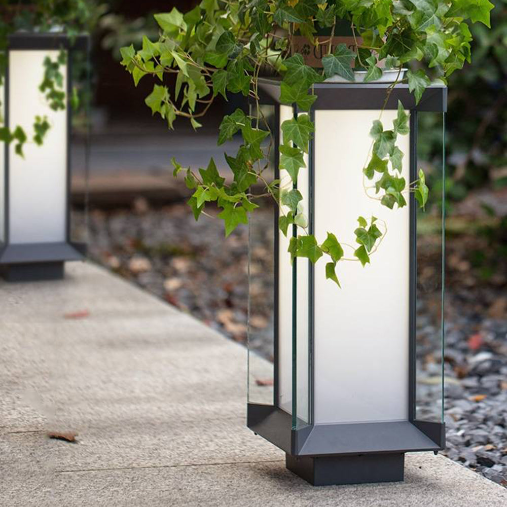 Outdoor Lantern Light – Modern Black Cube