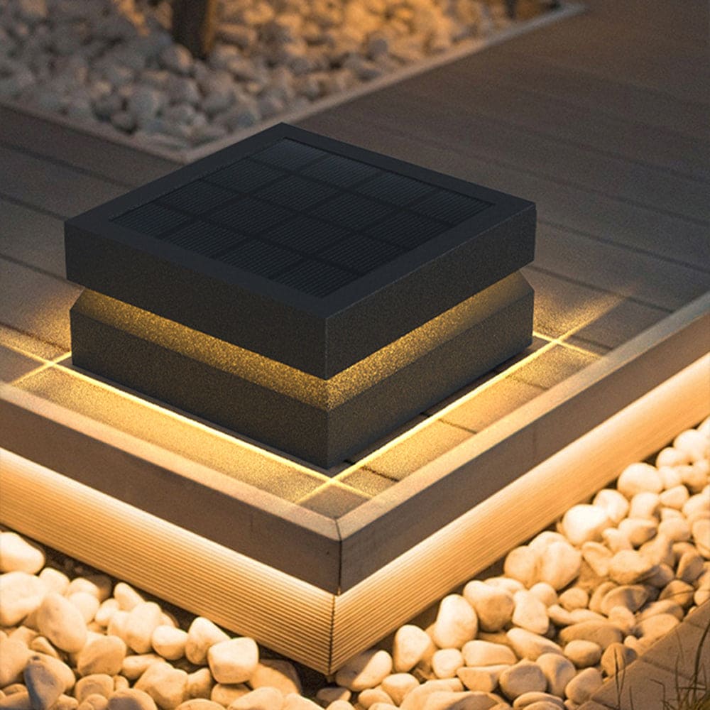 Outdoor Modern-Black Metal Post&Pier-Mount Light