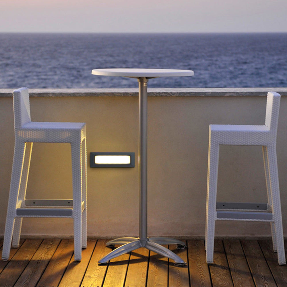 Outdoor Motion-Sensing Step & Deck Light