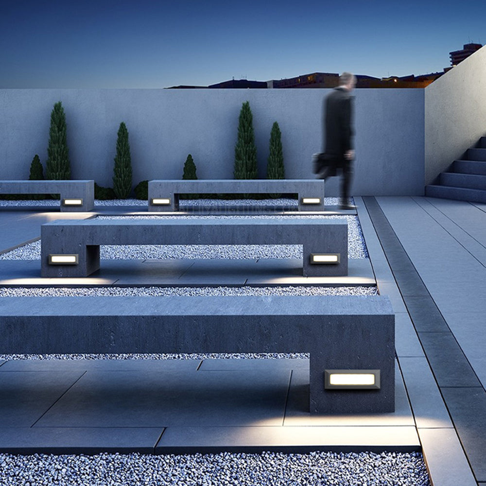 Outdoor Motion-Sensing Step & Deck Light