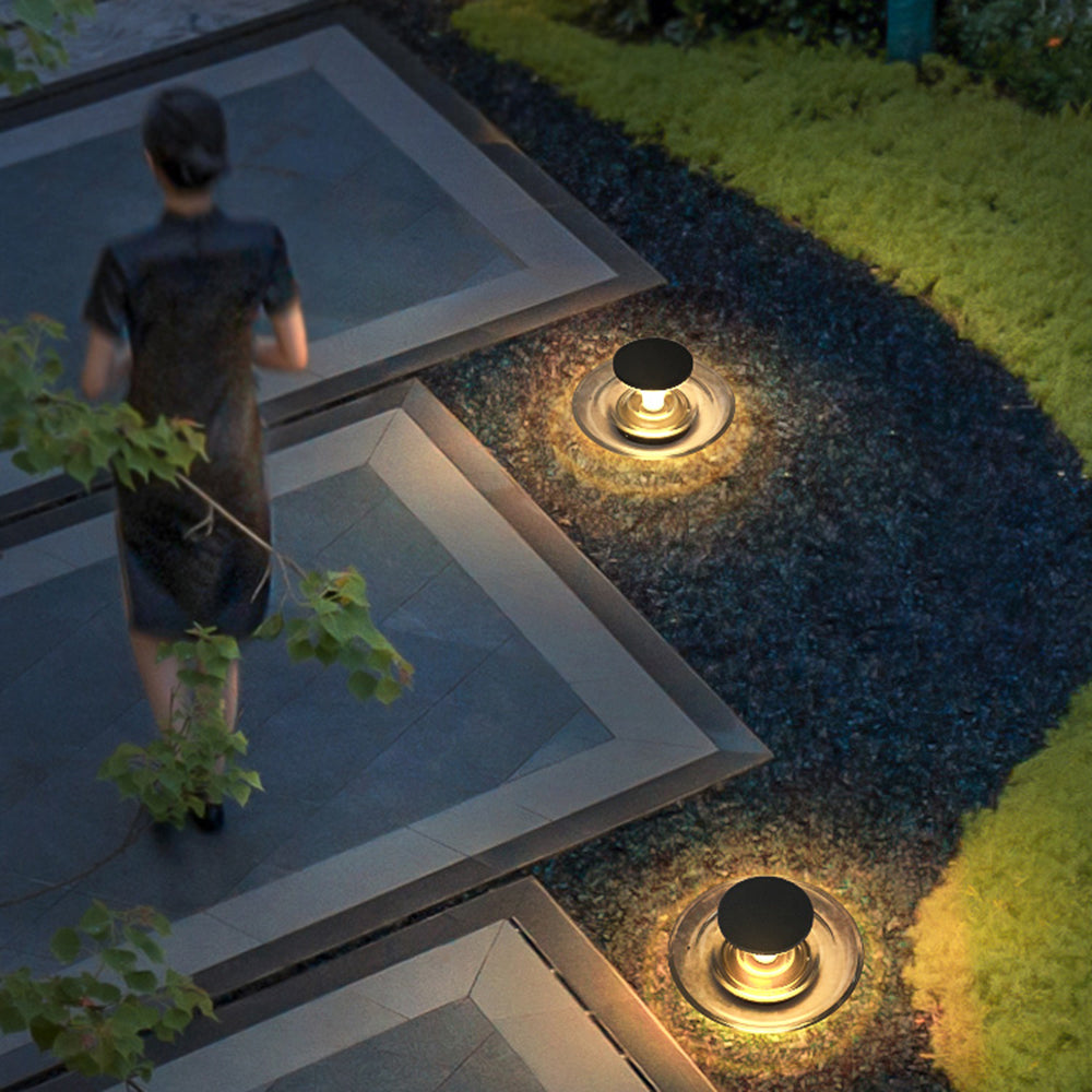Outdoor Post & Pier Light – Modern-Minimal