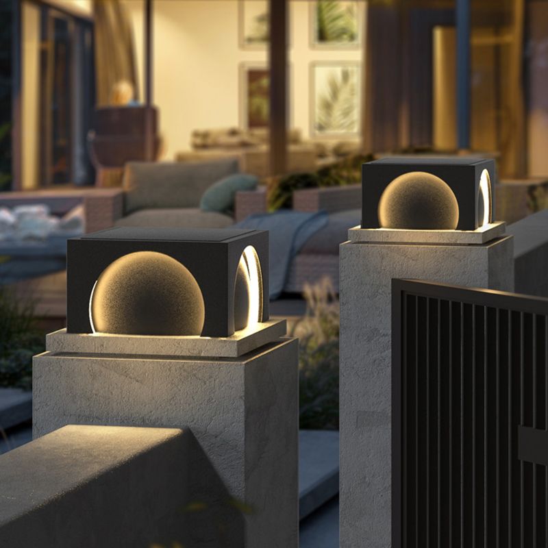 Outdoor: Solar-Powered Post & Pier Light