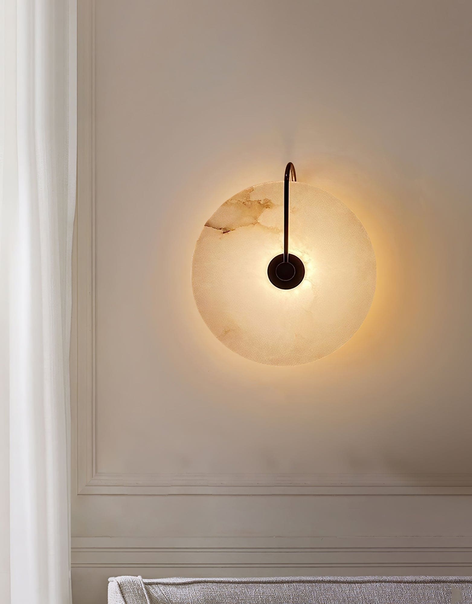 Alabaster LED Wall Lamp – Modern Design & Warm Light