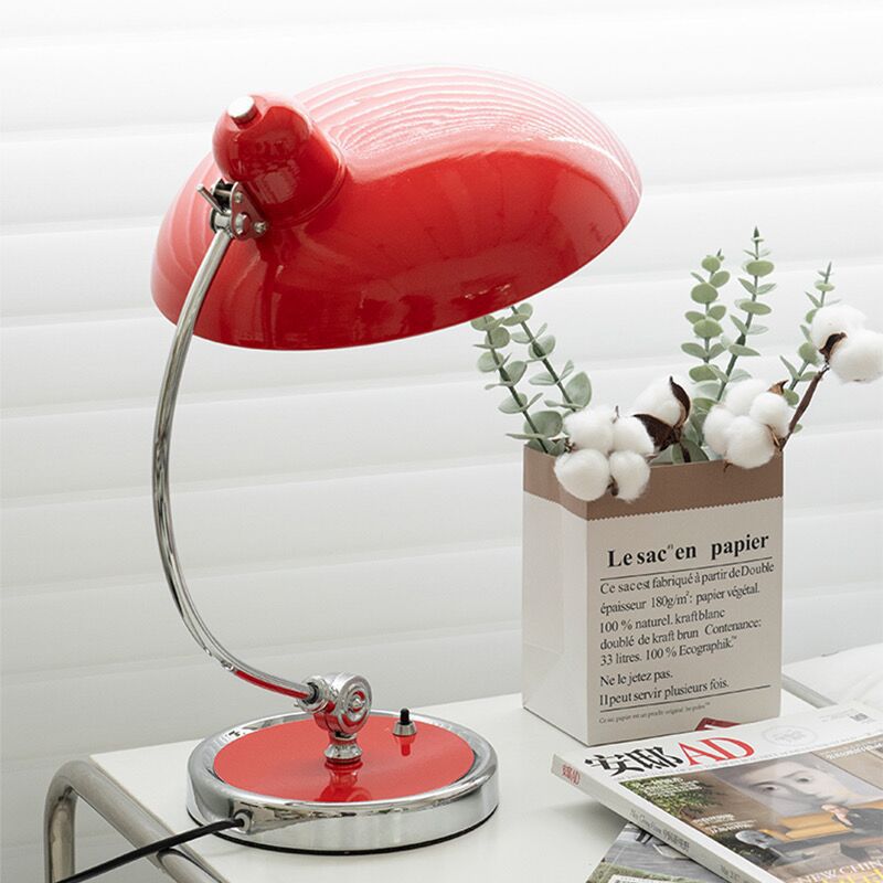 Classic Desk Lamp – Metal Shade