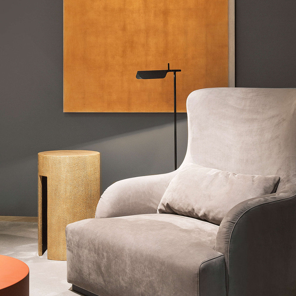 Contemporary Floor Lamp – Precision Crafted Design