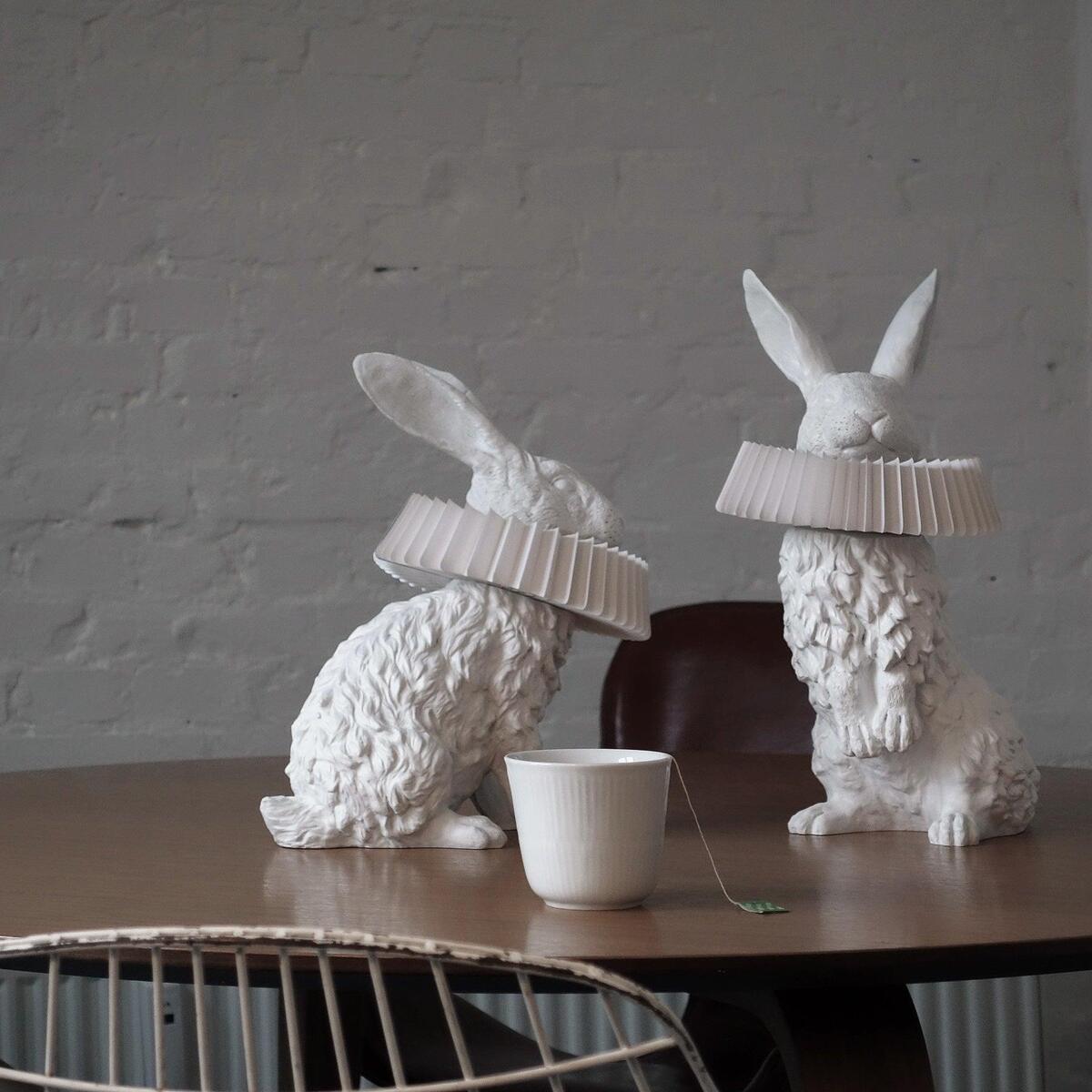 Creative Rabbit Lamp – Modern Artistic Home Decor