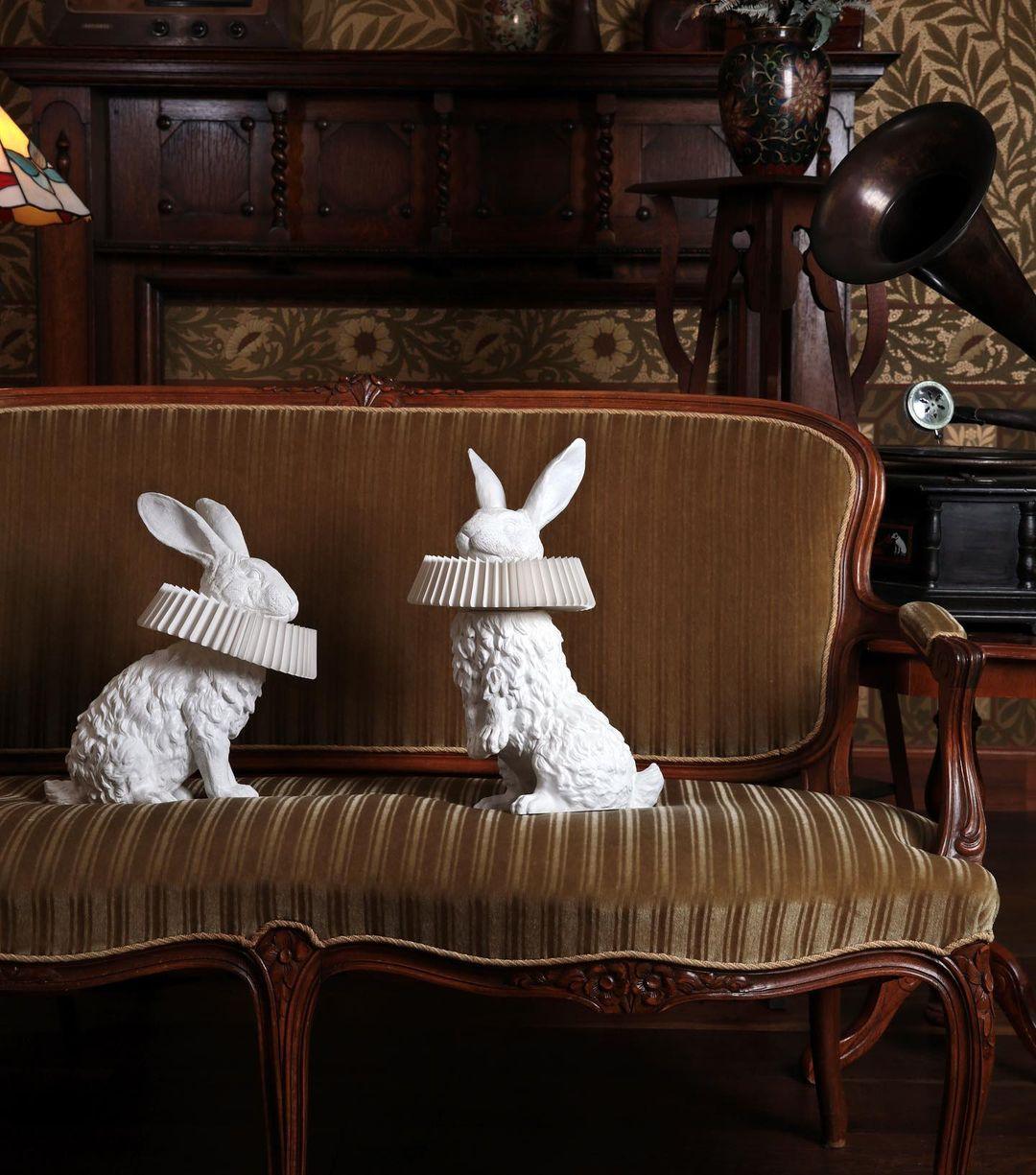 Creative Rabbit Lamp – Modern Artistic Home Decor