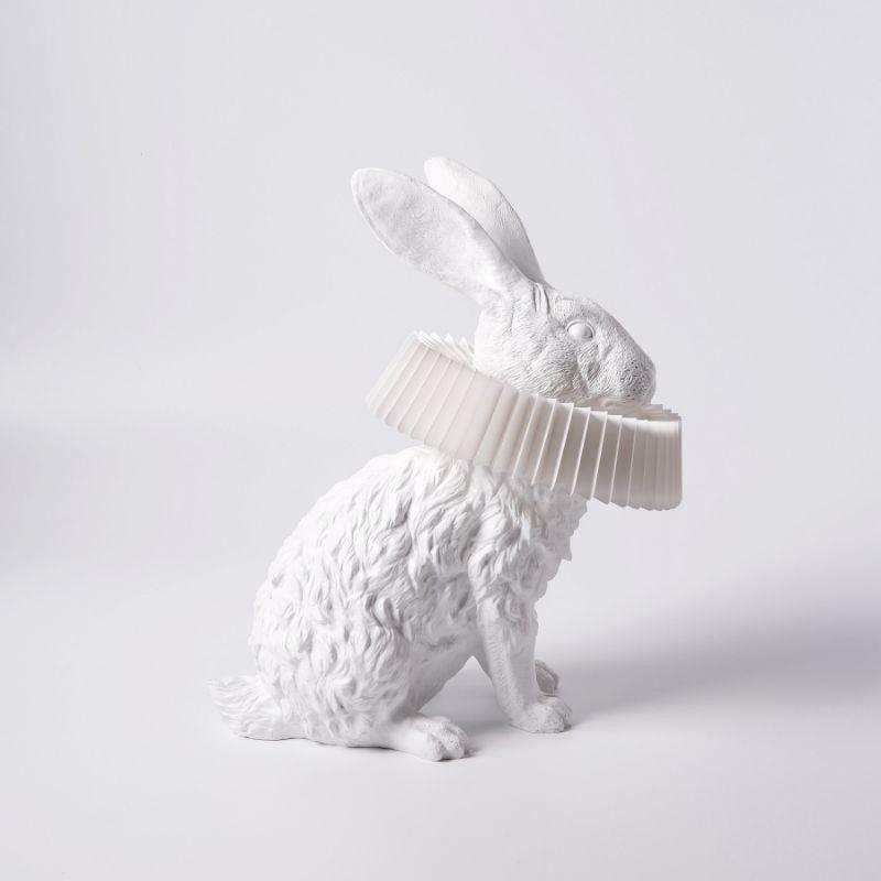 Creative Rabbit Lamp – Modern Artistic Home Decor