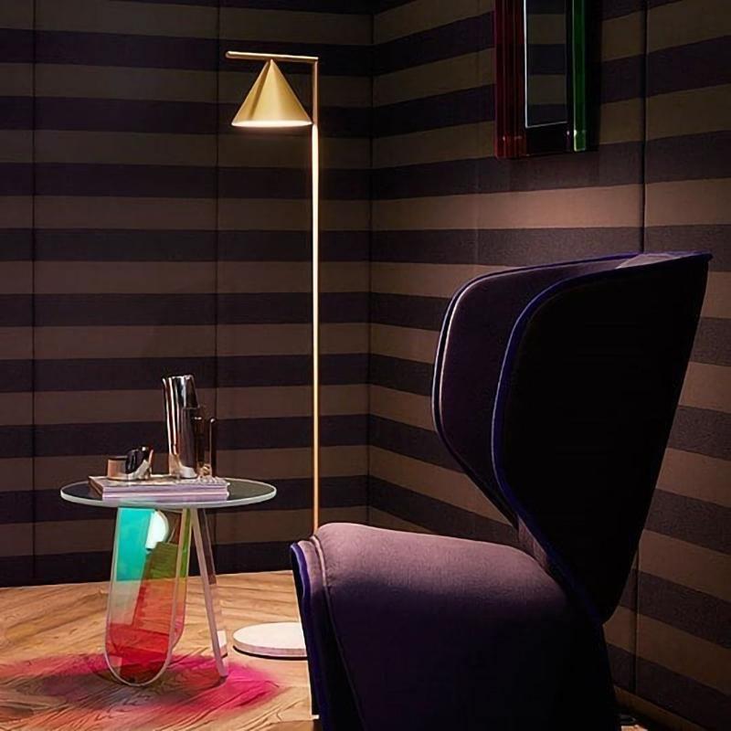 Elegant Floor Lamp – Marble Base & Sleek Design