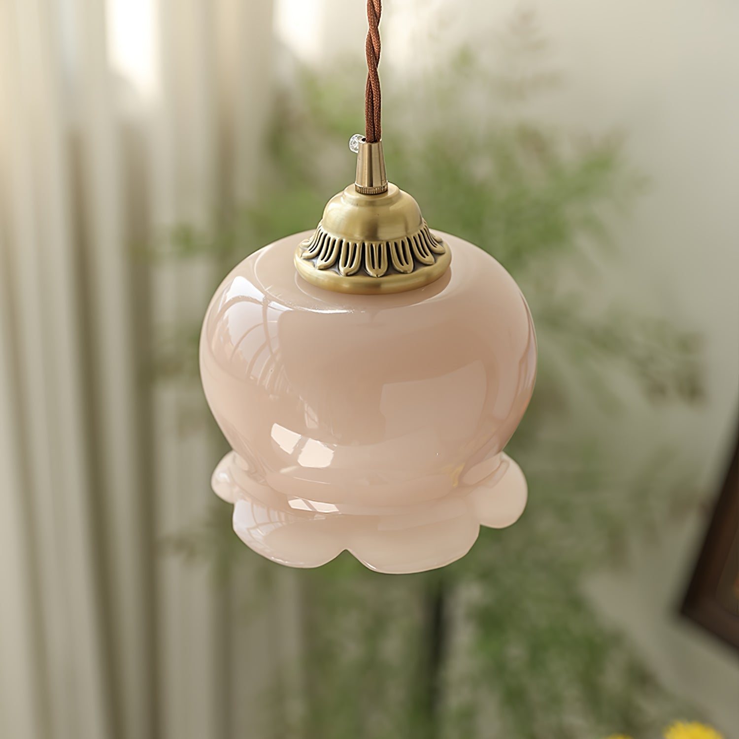 Flower Shaped Pendant Lamp - Artistic Home Decor