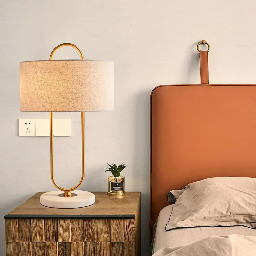 High-Gloss Modern Table Lamp – Sleek Gold Design