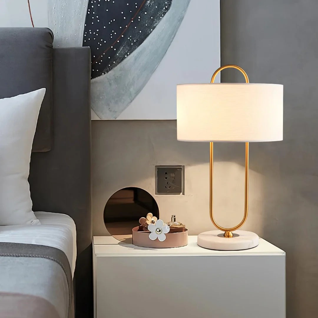 High-Gloss Modern Table Lamp – Sleek Gold Design