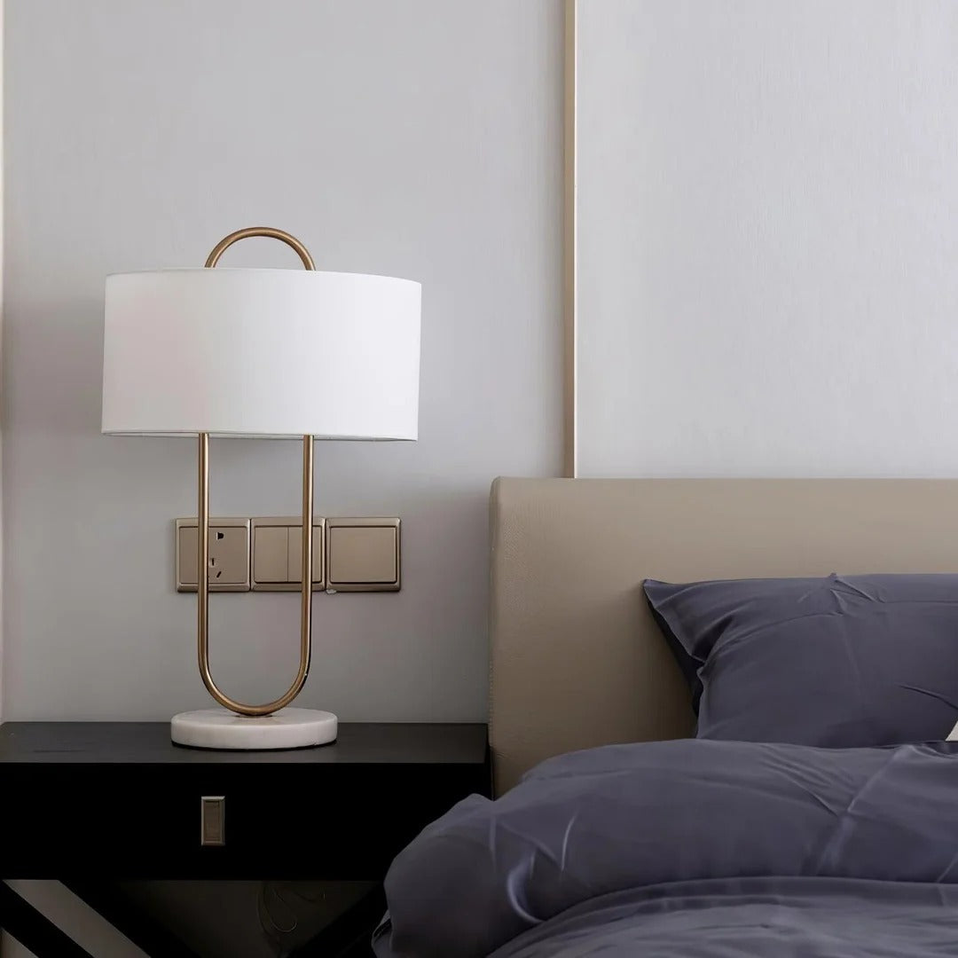 High-Gloss Modern Table Lamp – Sleek Gold Design