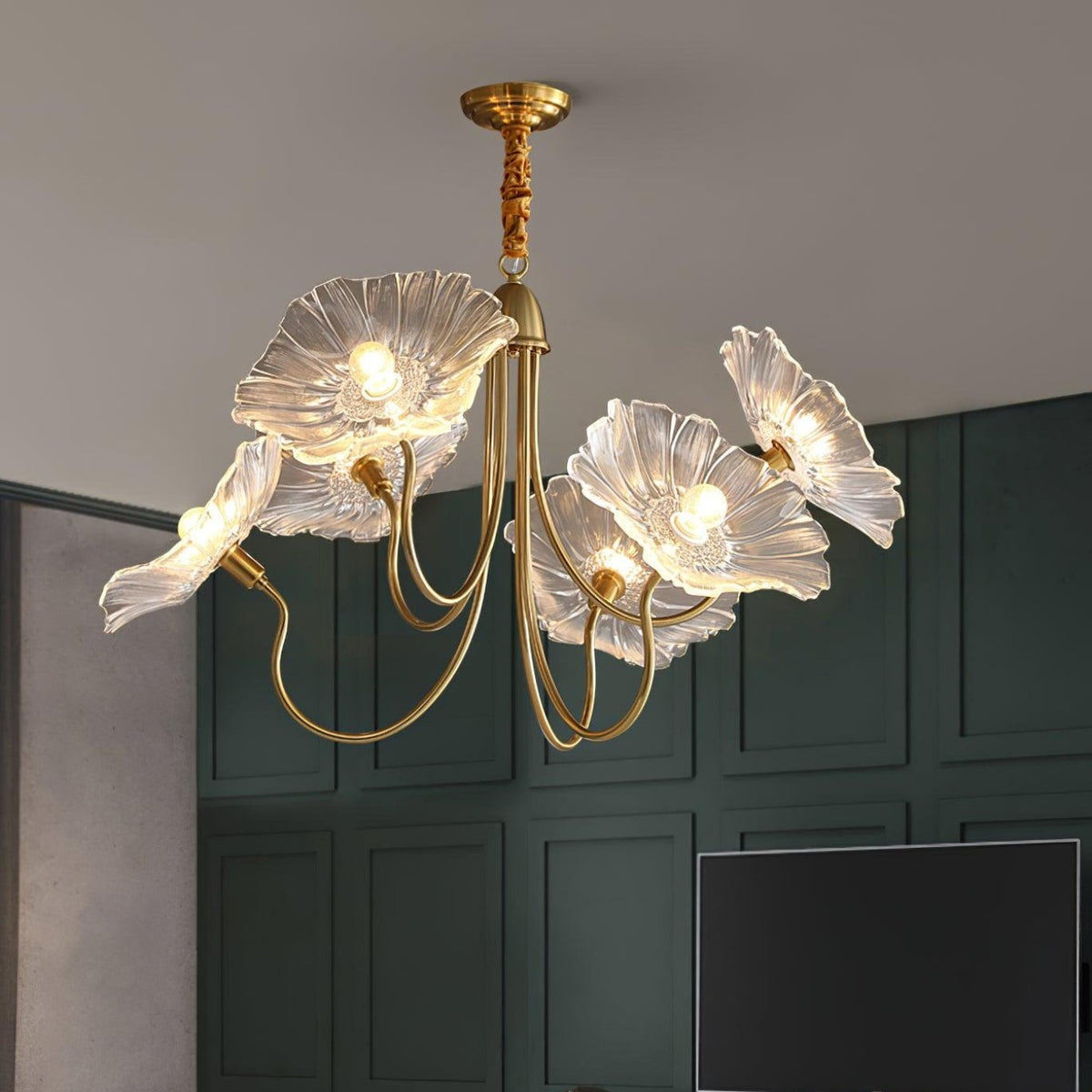 Art Deco Chandelier & Vintage Leaf Shade Design