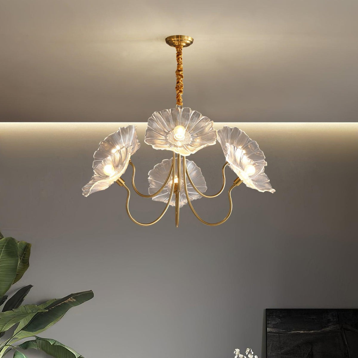 Art Deco Chandelier & Vintage Leaf Shade Design