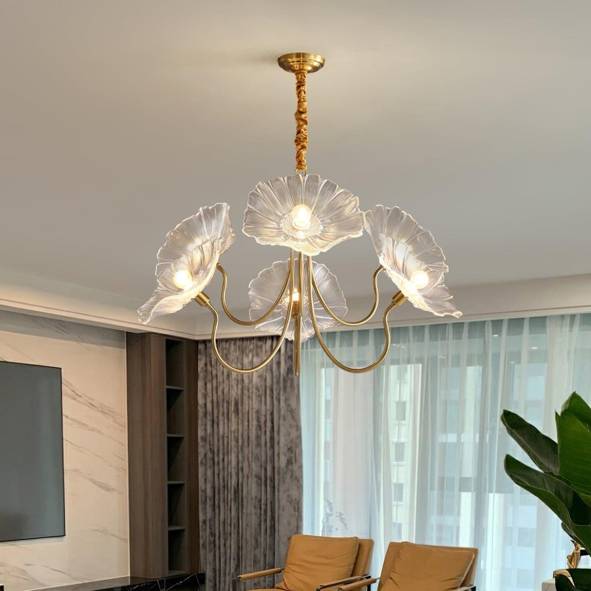 Art Deco Chandelier & Vintage Leaf Shade Design
