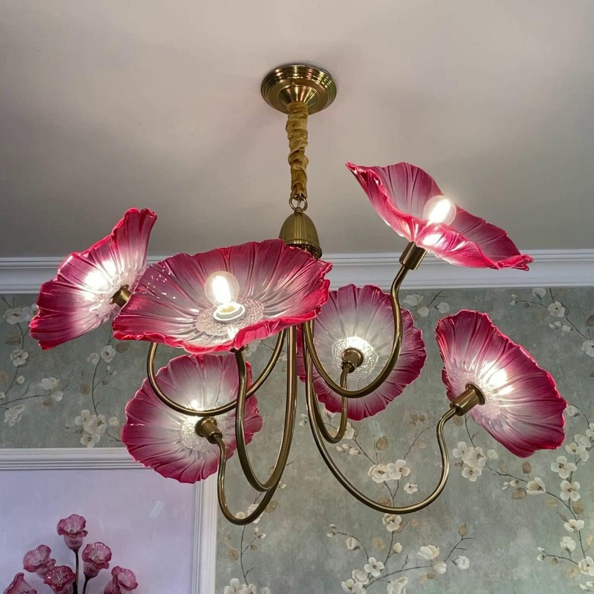 Art Deco Chandelier & Vintage Leaf Shade Design