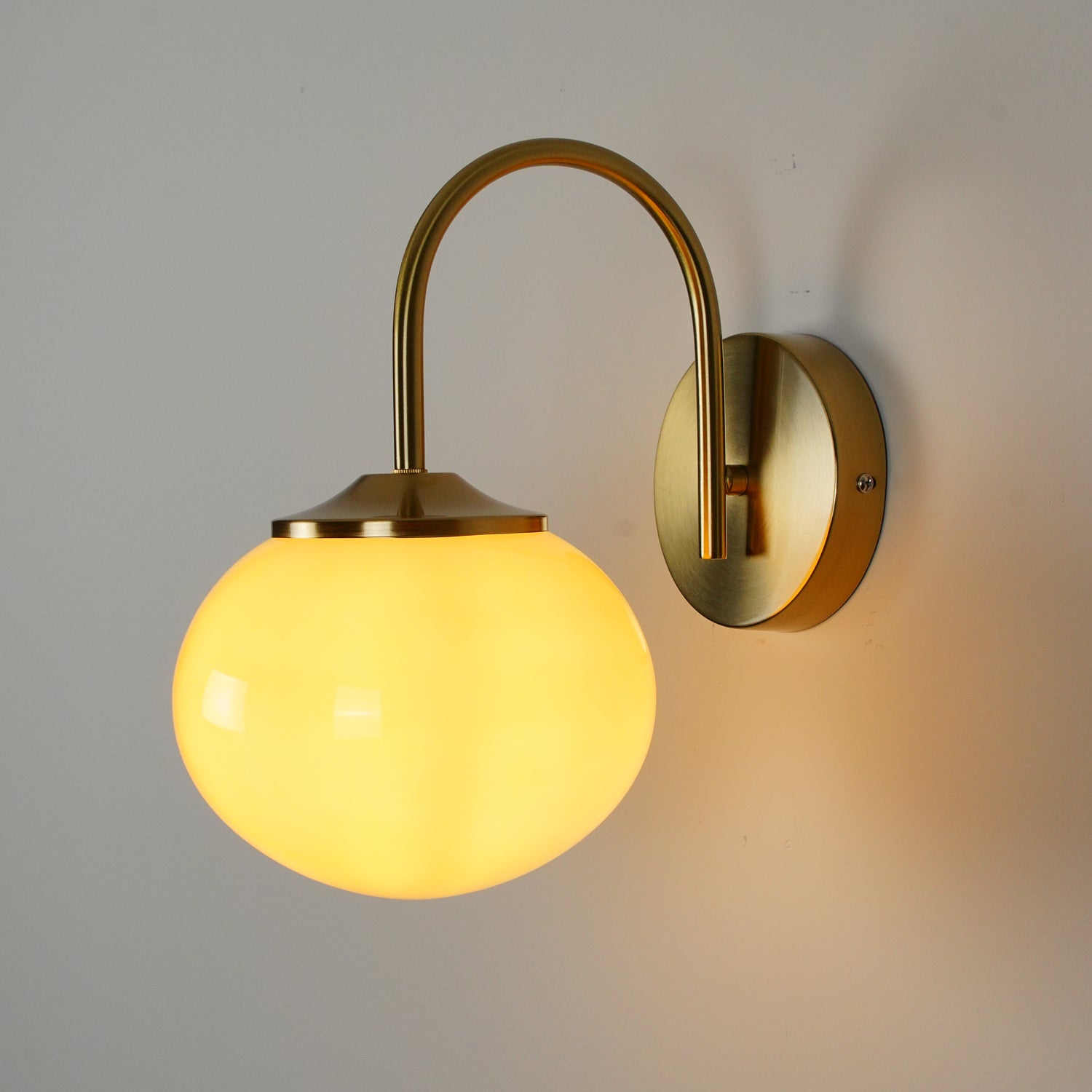 Marshmallow Wall Lamp – Glass & Brass Finish