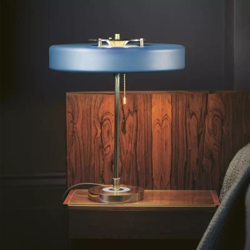 Medium Rotary Table Lamp – Sleek and Sophisticated