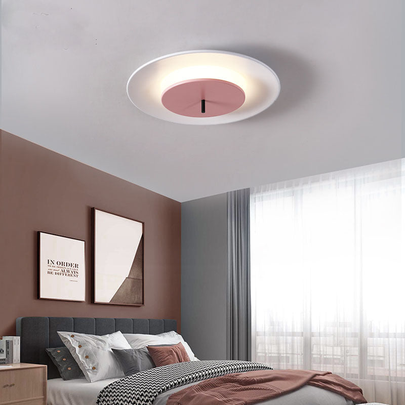 Minimalist Circular LED Ceiling Light - Soft Illumination