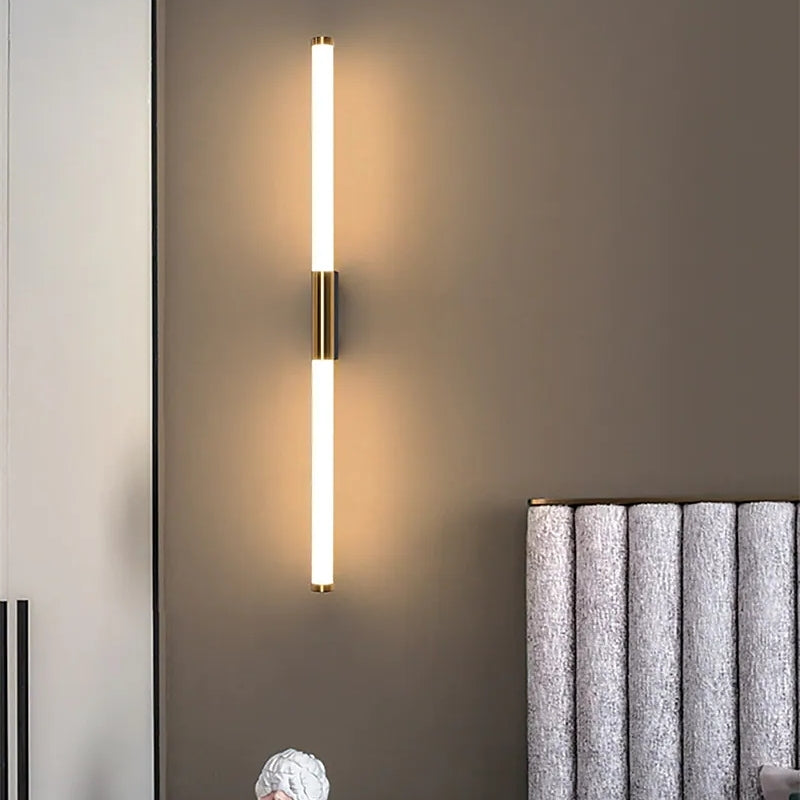 Minimalist Linear Metal Wall Lamp - Gold Bar Shape