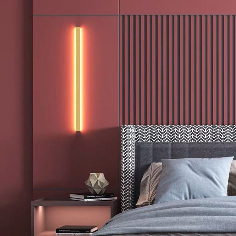 Minimalist Linear Wall Lamp – Modern Metal & Acrylic Design