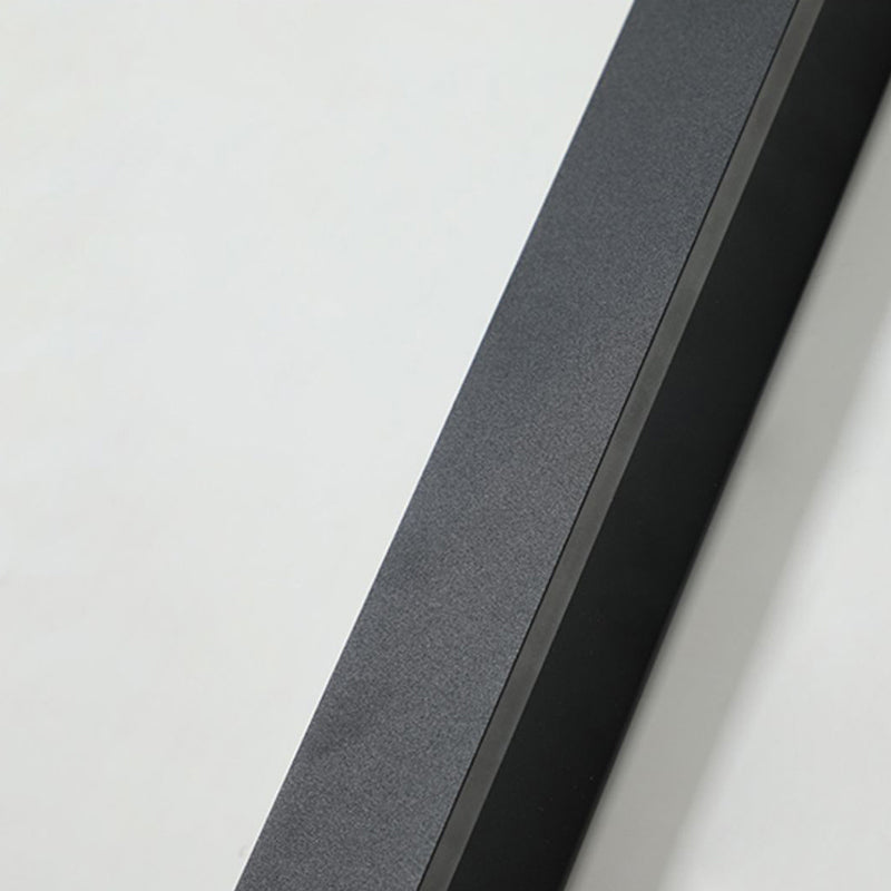 Minimalist LED Outdoor Wall Light – Waterproof & Energy Efficient Design