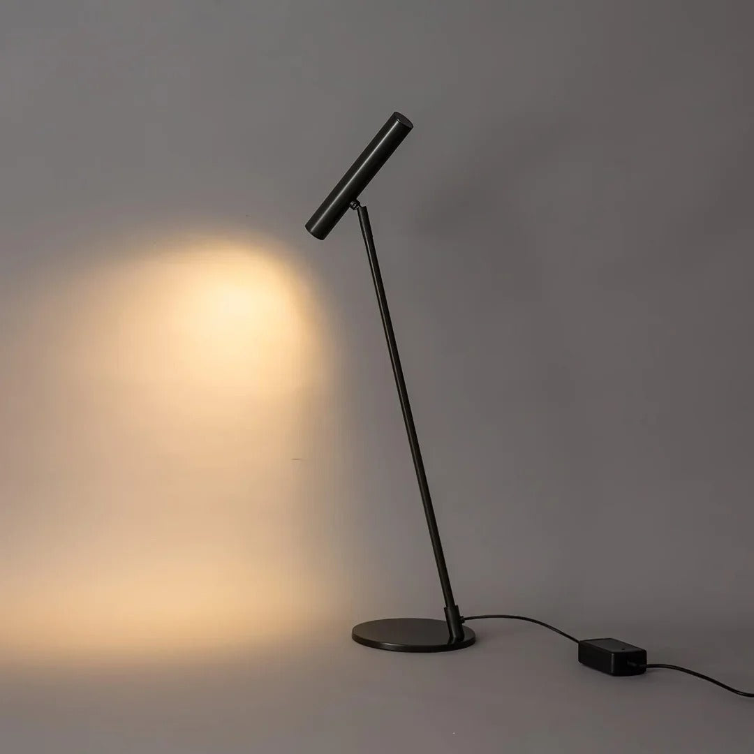 Minimalist Metal Table Lamp - Adjustable