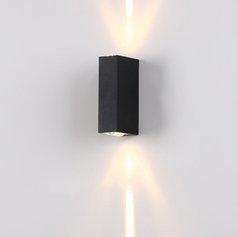Minimalist Outdoor Wall Lamp – Black, Steady Up & Down Light