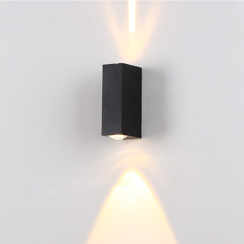 Minimalist Outdoor Wall Lamp – Black, Steady Up & Down Light