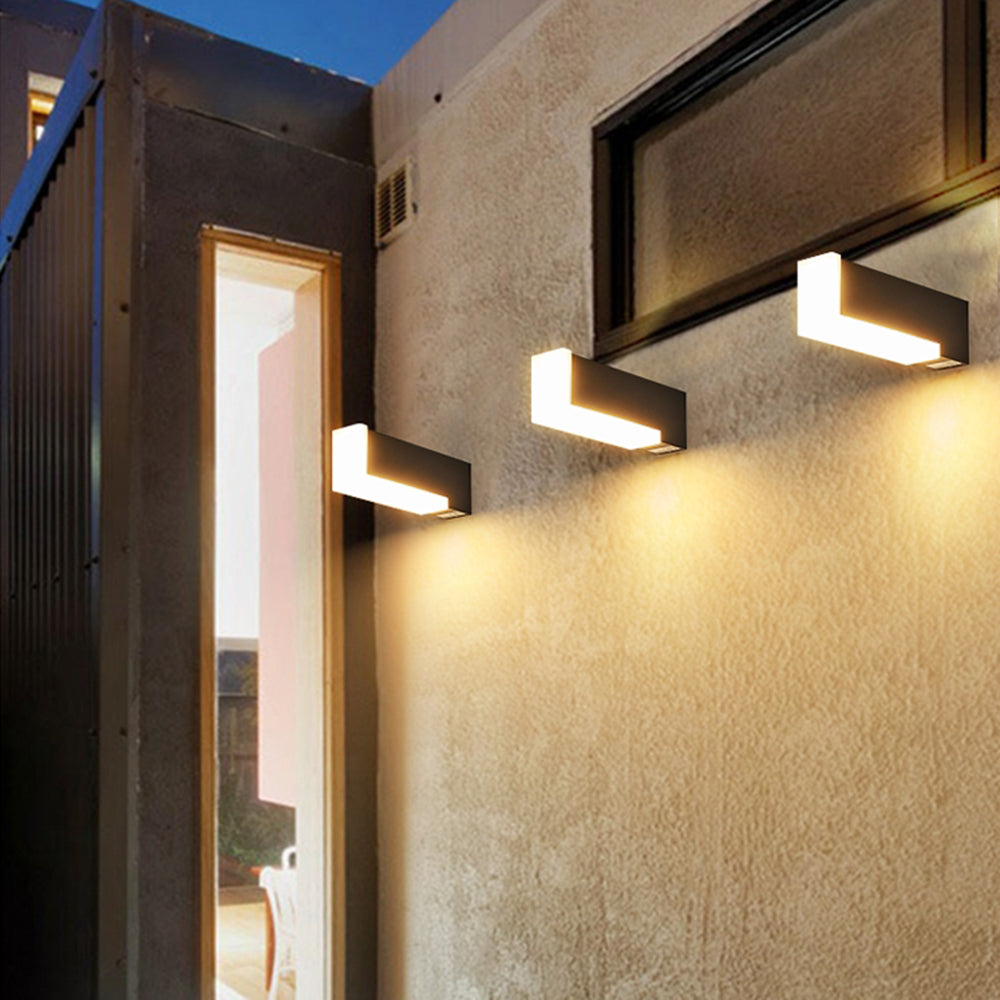 Minimalist Outdoor Wall Sconce – Black, Geometric Shape, Waterproof