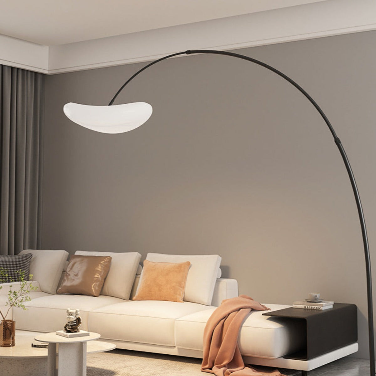 Modern Arched Floor Lamp – Sleek Black & White Design