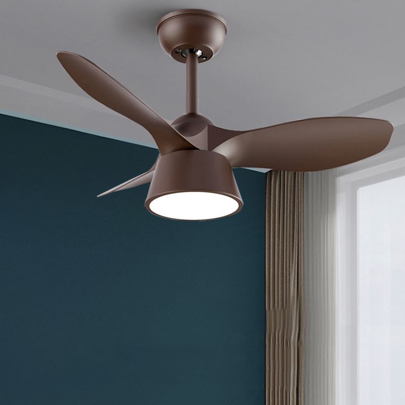 Modern Ceiling Fan with Light - Sleek & Efficient