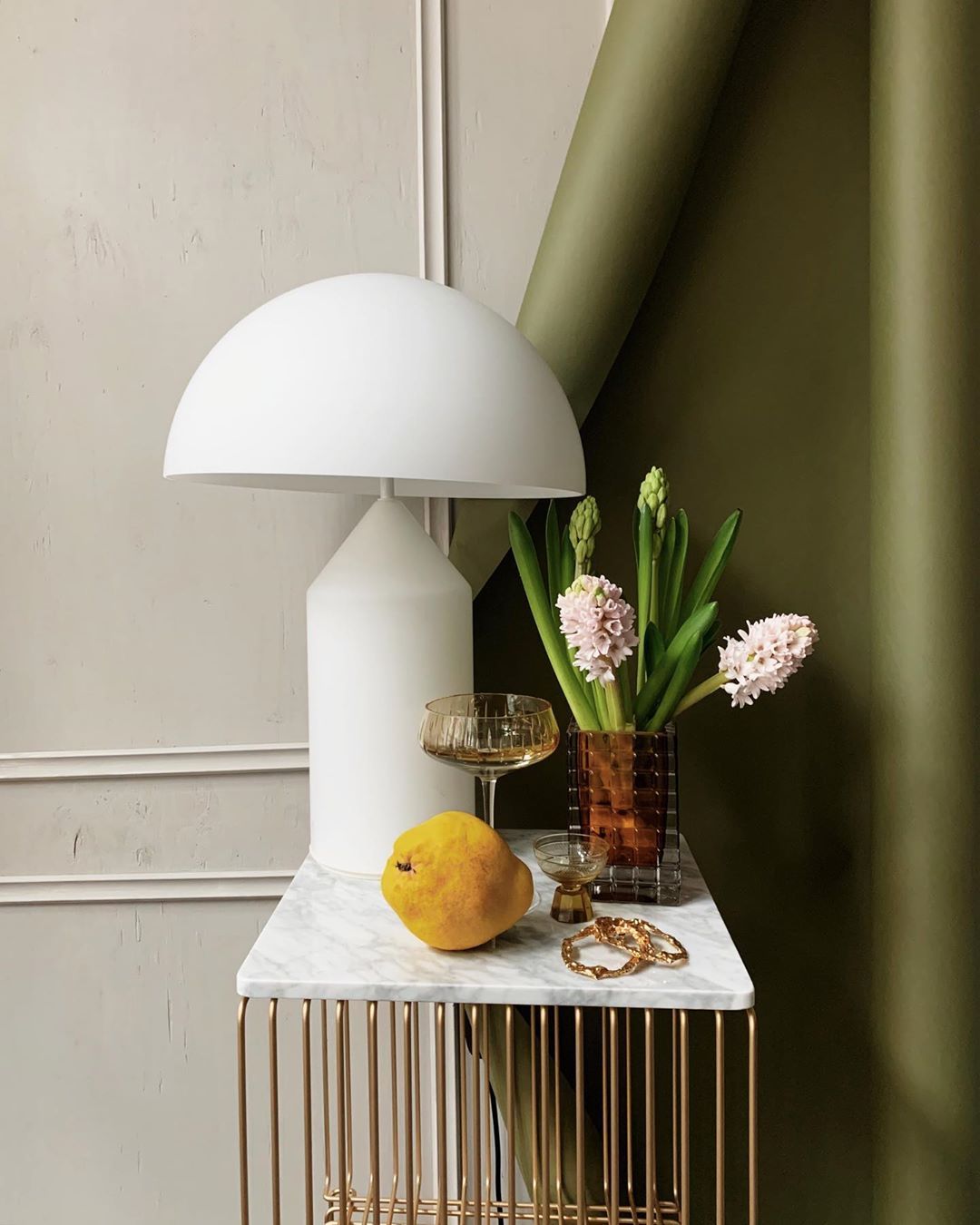 Modern Metal Table Lamp – Iconic Geometric Design