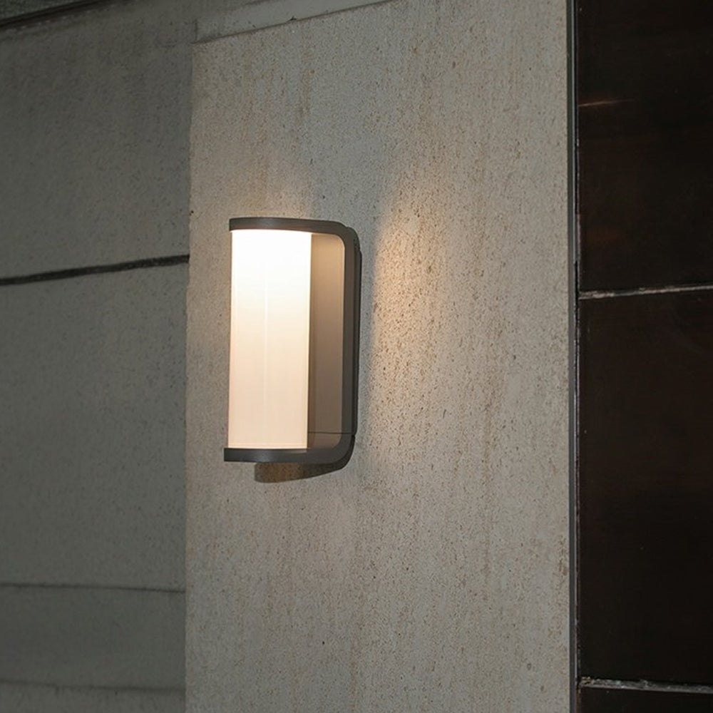 Modern Outdoor Wall Lamp – Cylindrical Metal Design, Waterproof