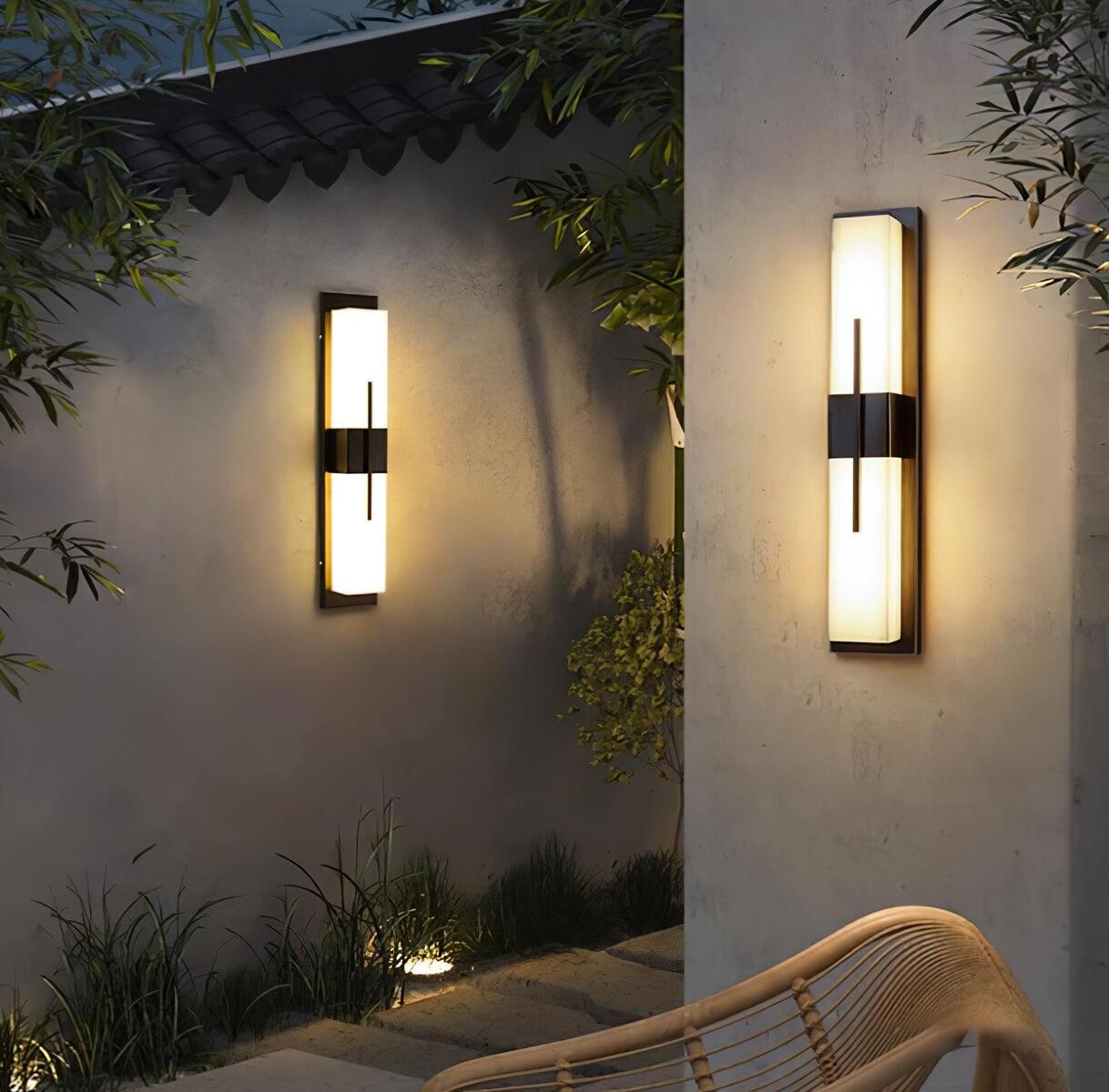 Modern Vertical Outdoor Wall Light – Waterproof LED Sconce, Garden & Porch