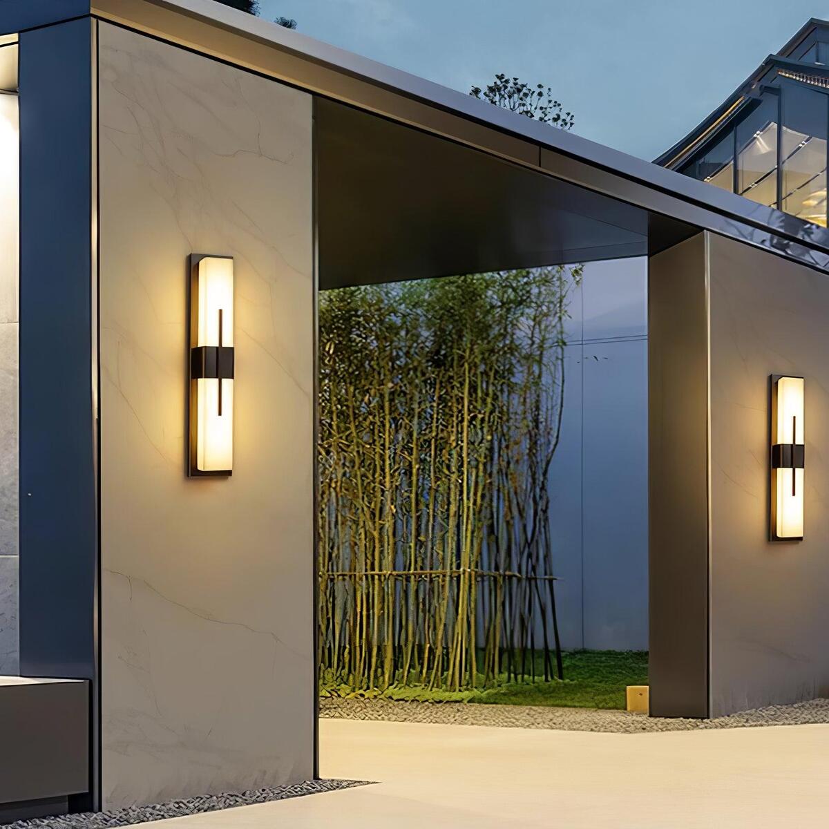 Modern Vertical Outdoor Wall Light – Waterproof LED Sconce, Garden & Porch