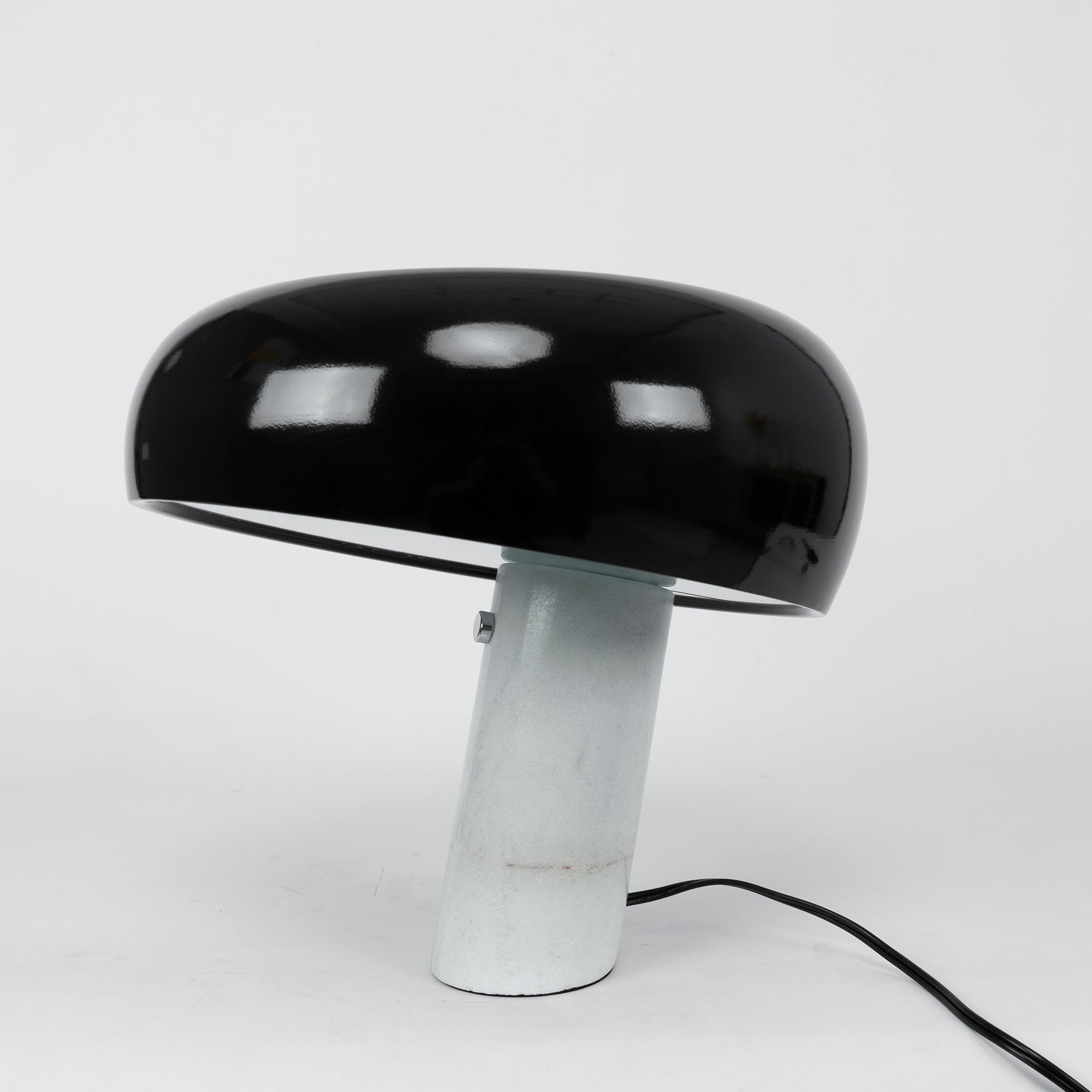 Minimalist Cylindrical Table Lamp with Dome Shade