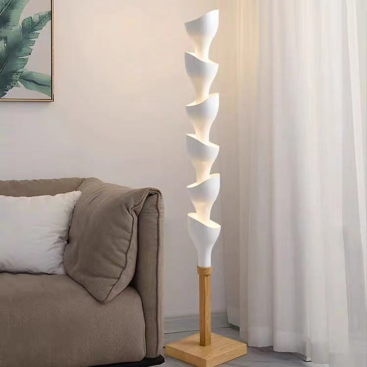 Nature-Inspired Pod Flower Lamp