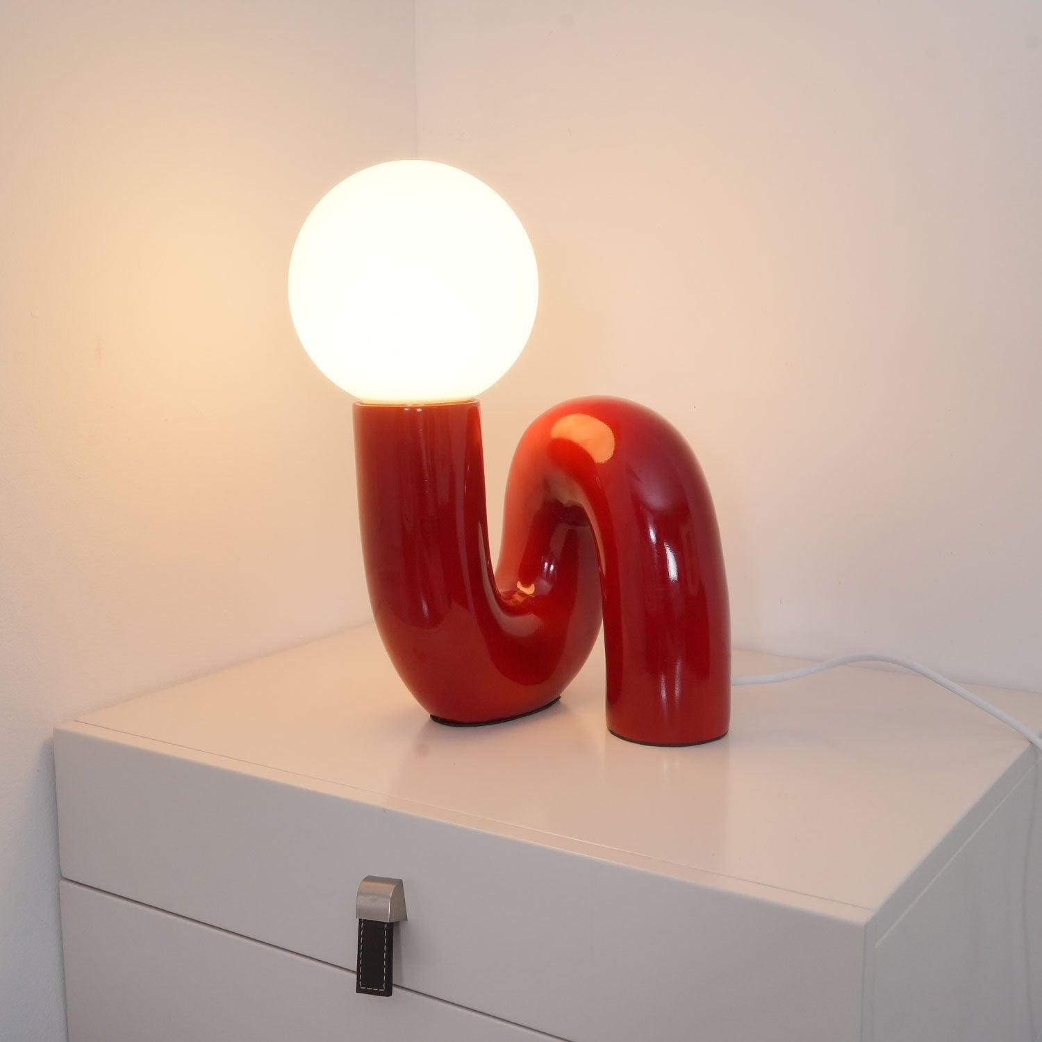 Contemporary Table Lamp with Voluminous N-Shaped Base
