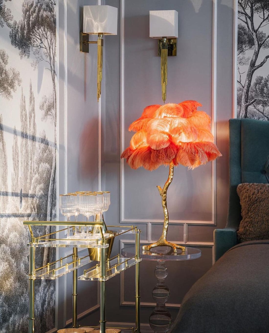 Ostrich Feather Table Lamp - Modern Art Deco Lighting