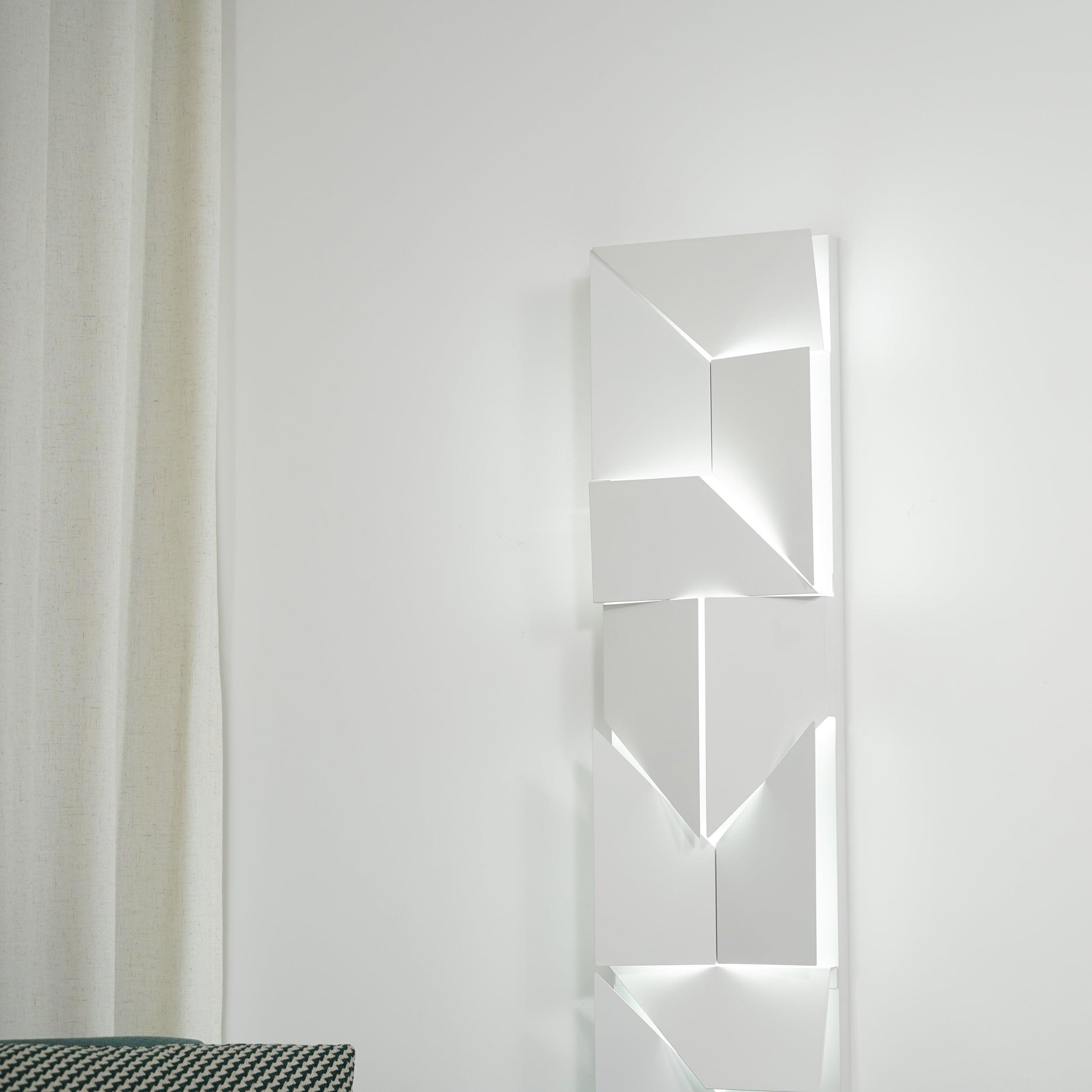 Stylish Italian Wall Sconce – Modern LED Design