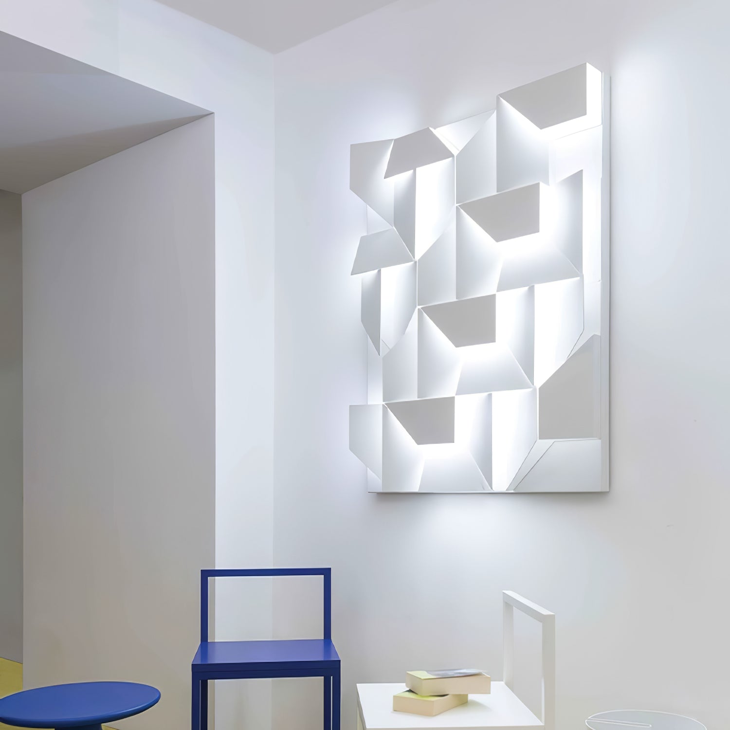 Stylish Italian Wall Sconce – Modern LED Design