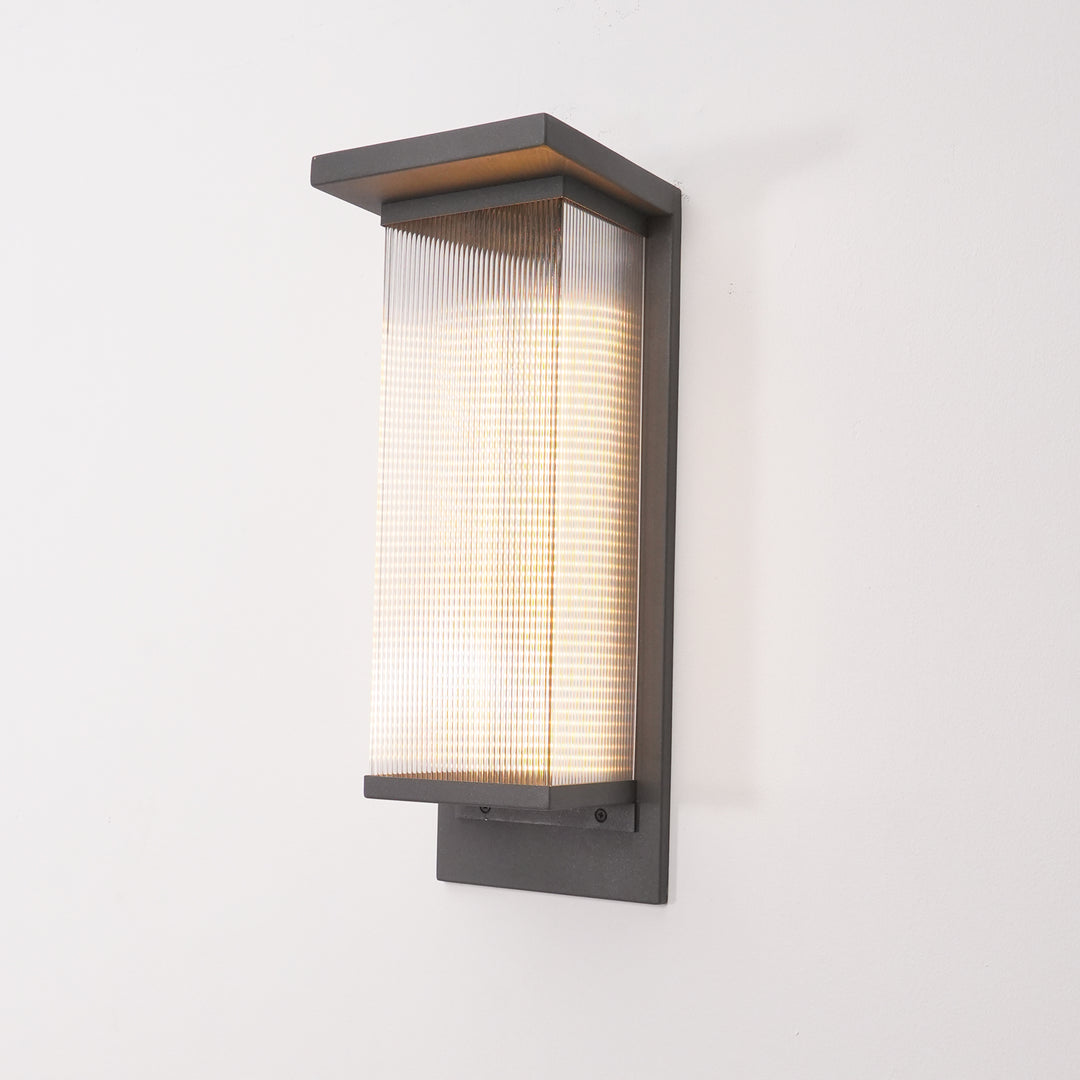 Modern Solar Outdoor Wall Fixture – Rectangular Design, Energy-Efficient