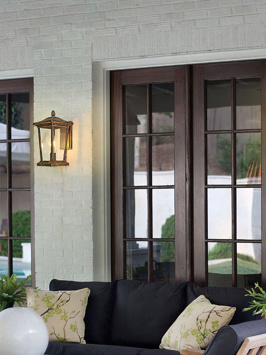 Vintage Industrial Outdoor Wall Lamp – Weather-Resistant Lantern Design