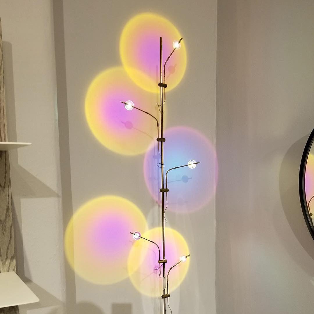 Wa Wa Floor Lamp – Adjustable Light Effects